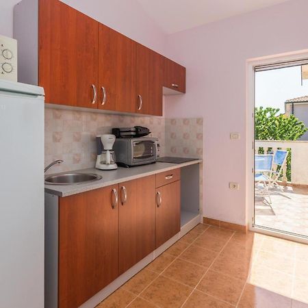 Nice Apartment In Kastel With Kitchen Exterior foto