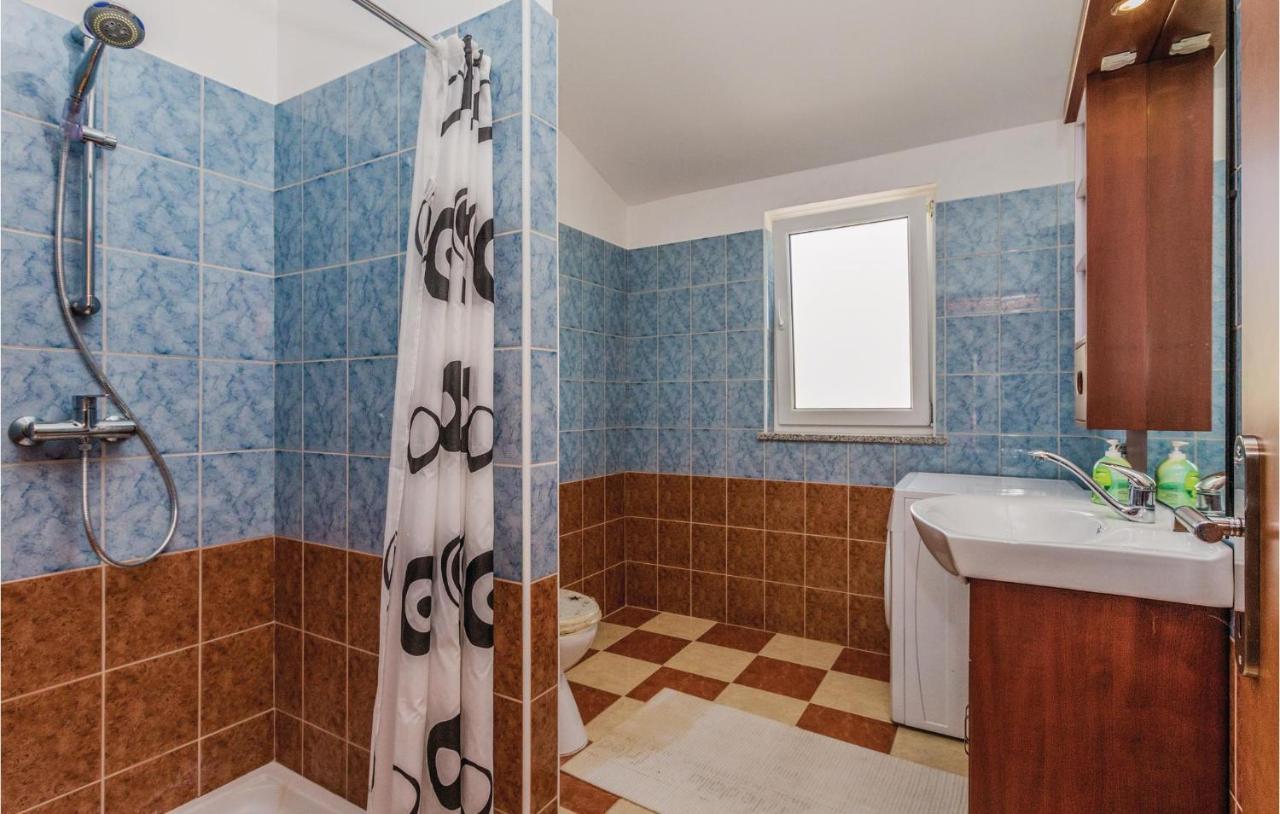 Nice Apartment In Kastel With Kitchen Exterior foto